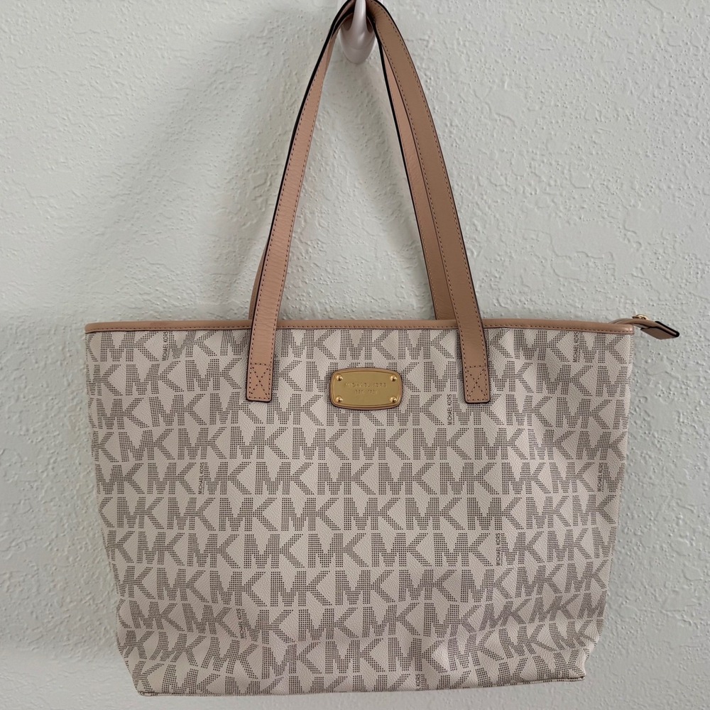 Michael Kors MK Jet Set Tote Vanilla/Cream Monogram Large Laptop Travel Tote